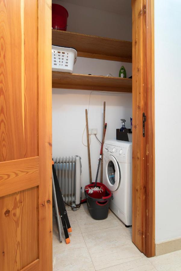 Modern 2Br Apartment Close To Sea, In The Heart Of スリーマ エクステリア 写真